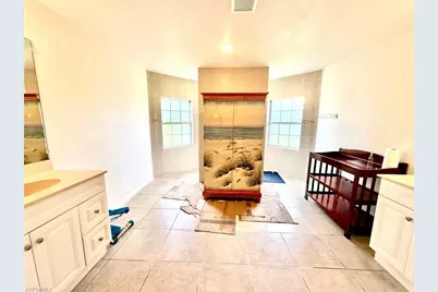 902 Susan Ave N, Lehigh Acres, FL 33971 - Photo 15