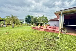 902 Susan Ave N, Lehigh Acres, FL 33971 - Photo 9