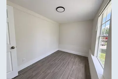 579 Wood Ave, Fort Myers, FL 33905 - Photo 7