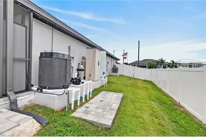 614 NW 38th Ave, Cape Coral, FL 33993 - Photo 41