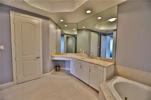 2090 W First St, Fort Myers, FL 33901 - Photo 17
