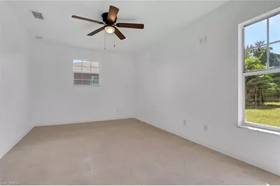 2028 NE 17th Pl, Cape Coral, FL 33909 - Photo 15