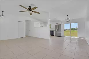 2028 NE 17th Pl, Cape Coral, FL 33909 - Photo 7