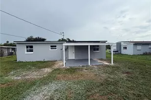 31 Andora St, Lehigh Acres, FL 33936 - Photo 9