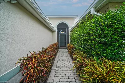 9201 Old Hickory Cir, Fort Myers, FL 33912 - Photo 41
