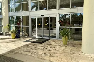 3000 Oasis Grand Blvd S, Fort Myers, FL 33916 - Photo 19