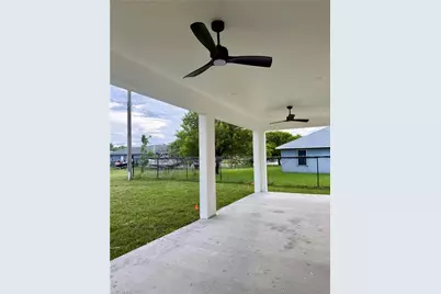714 SW 4th St, Cape Coral, FL 33991 - Photo 3