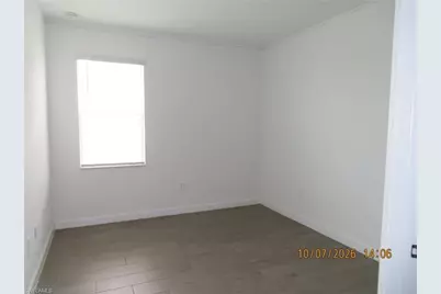 17401 Walnut Run Dr, Alva, FL 33920 - Photo 9