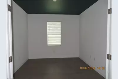 17401 Walnut Run Dr, Alva, FL 33920 - Photo 5