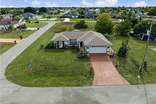 806 Felix Ave N, Lehigh Acres, FL 33971 - Photo 3