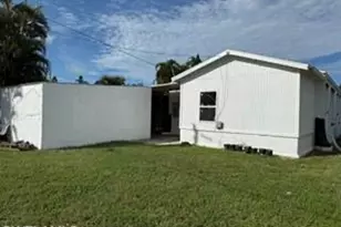 3835 Lake St, Fort Myers, FL 33901 - Photo 3