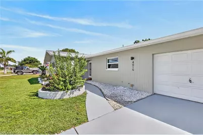4015 SE 1st Pl, Cape Coral, FL 33904 - Photo 3