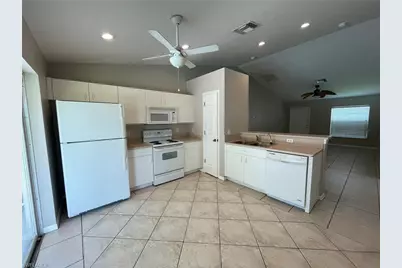 2836 NW 21st Pl, Cape Coral, FL 33993 - Photo 15
