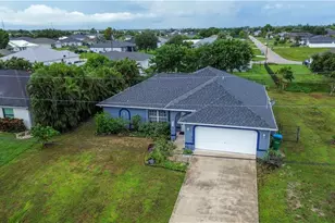 924 NW 12th Pl, Cape Coral, FL 33993 - Photo 37