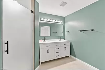 304 NE 20th Ter, Cape Coral, FL 33909 - Photo 17