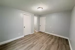 2117 Mitchell Ct, Fort Myers, FL 33916 - Photo 11