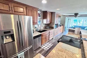 5545 Sir Walter Way, North Fort Myers, FL 33917 - Photo 5