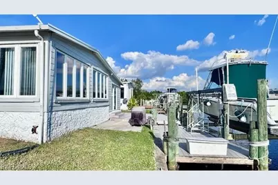 5545 Sir Walter Way, North Fort Myers, FL 33917 - Photo 31
