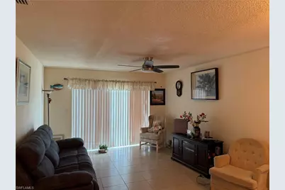 358 Easton Ct, Lehigh Acres, FL 33936 - Photo 7