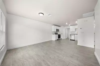 2405 Maple Ave, Fort Myers, FL 33901 - Photo 5