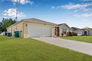323 NW 10th St, Cape Coral, FL 33993 - Photo 21