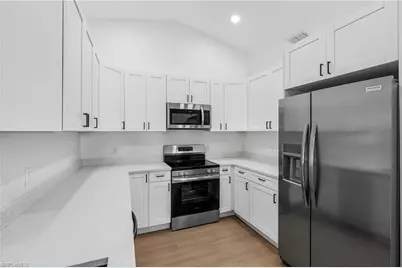 323 NW 10th St, Cape Coral, FL 33993 - Photo 29