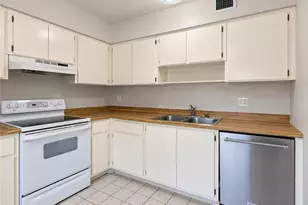 4777 Orange Grove Blvd, North Fort Myers, FL 33903 - Photo 5