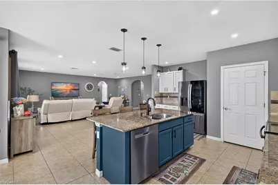 4630 SW 16th Pl, Cape Coral, FL 33914 - Photo 7