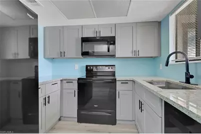 1055 Palm Ave #214, North Fort Myers, FL 33903 - Photo 3