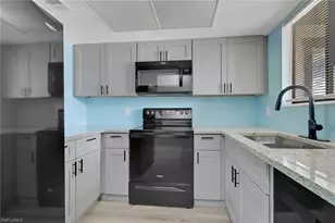 1055 Palm Ave, North Fort Myers, FL 33903 - Photo 3