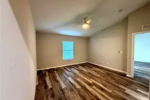 202 NW 25th Pl, Cape Coral, FL 33993 - Photo 29