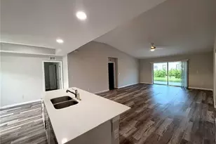 202 NW 25th Pl, Cape Coral, FL 33993 - Photo 15