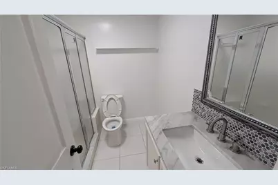 1031 SE 9th St #5, Cape Coral, FL 33990 - Photo 11