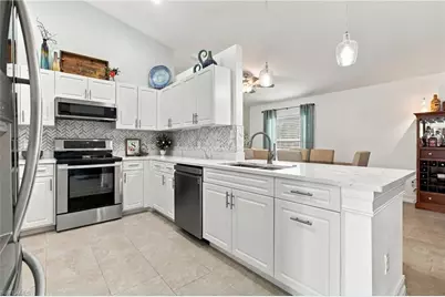 1412 SW 43rd Ter, Cape Coral, FL 33914 - Photo 15