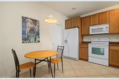 2444 Laurentina Ln, Cape Coral, FL 33909 - Photo 17