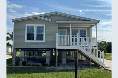 126 Raintree Ln, Fort Myers, FL 33908 - Photo 1