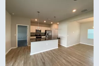 1627 NW 9th St, Cape Coral, FL 33993 - Photo 5