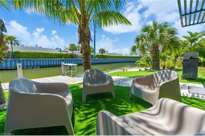 824 Rose Ct, Marco Island, FL 34145 - Photo 47