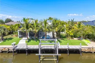 824 Rose Ct, Marco Island, FL 34145 - Photo 55