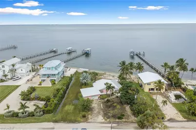 7760 Bocilla Ln, Bokeelia, FL 33922 - Photo 17