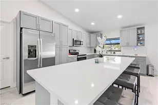 2817 SW 3rd St, Cape Coral, FL 33991 - Photo 15
