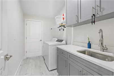 2817 SW 3rd St, Cape Coral, FL 33991 - Photo 35