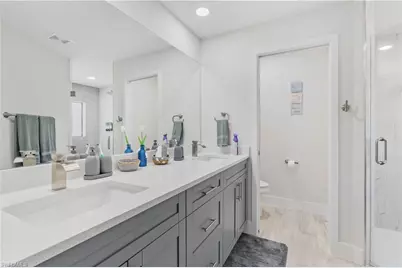 2817 SW 3rd St, Cape Coral, FL 33991 - Photo 23