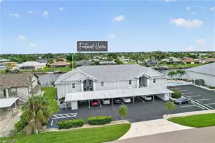 3927 SE 11th Pl, Cape Coral, FL 33904 - Photo 3