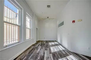 2260 First St, Fort Myers, FL 33901 - Photo 11