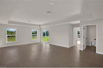 909 Norfolk Ave S, Lehigh Acres, FL 33974 - Photo 7