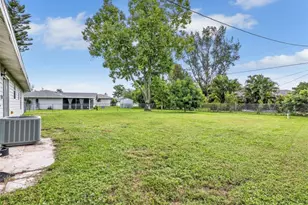 334 SW 28th Terrace, Cape Coral, FL 33914 - Photo 25