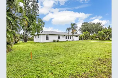 334 SW 28th Ter, Cape Coral, FL 33914 - Photo 3