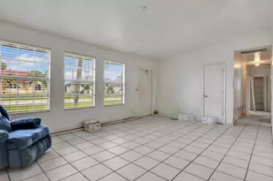 334 SW 28th Terrace, Cape Coral, FL 33914 - Photo 5