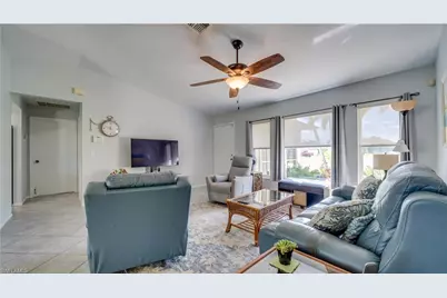 929 SE 6th Ter, Cape Coral, FL 33990 - Photo 5